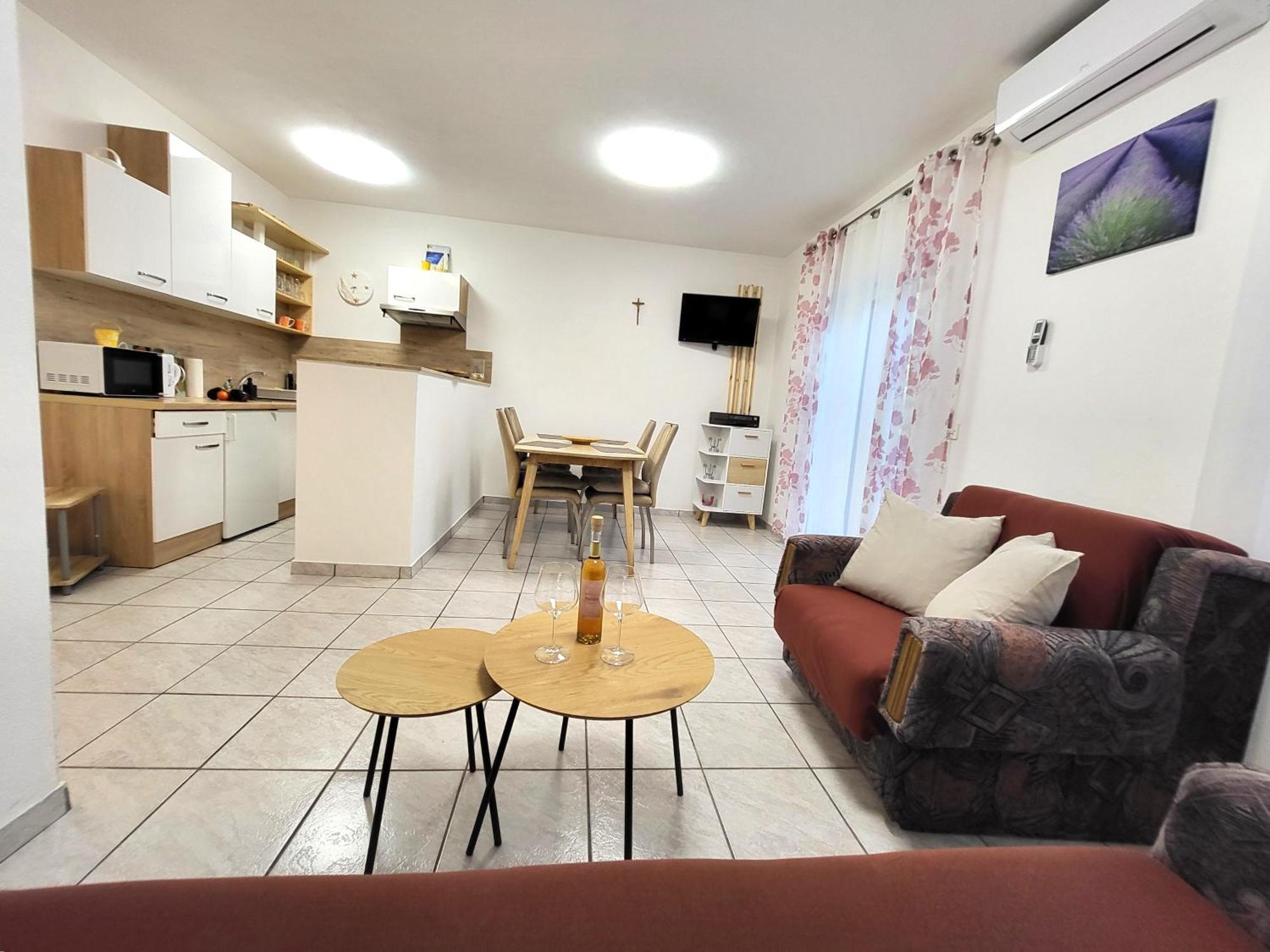 Apartments Pitve ييلسا المظهر الخارجي الصورة